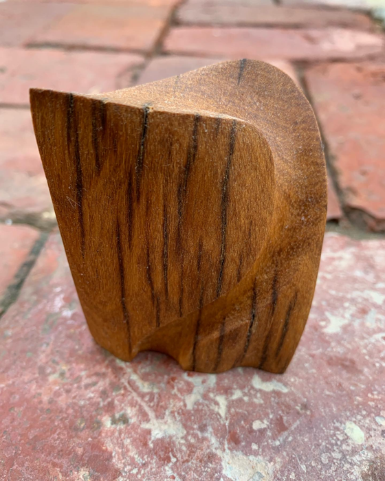 thumbnail of carving 3fa3b47a-8d2d-4021-9abf-06ad9ff56589