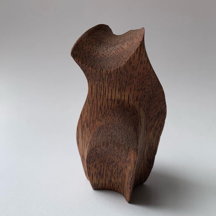 thumbnail of carving a7c72351-2ccd-45e1-83cd-27507bd7c61b