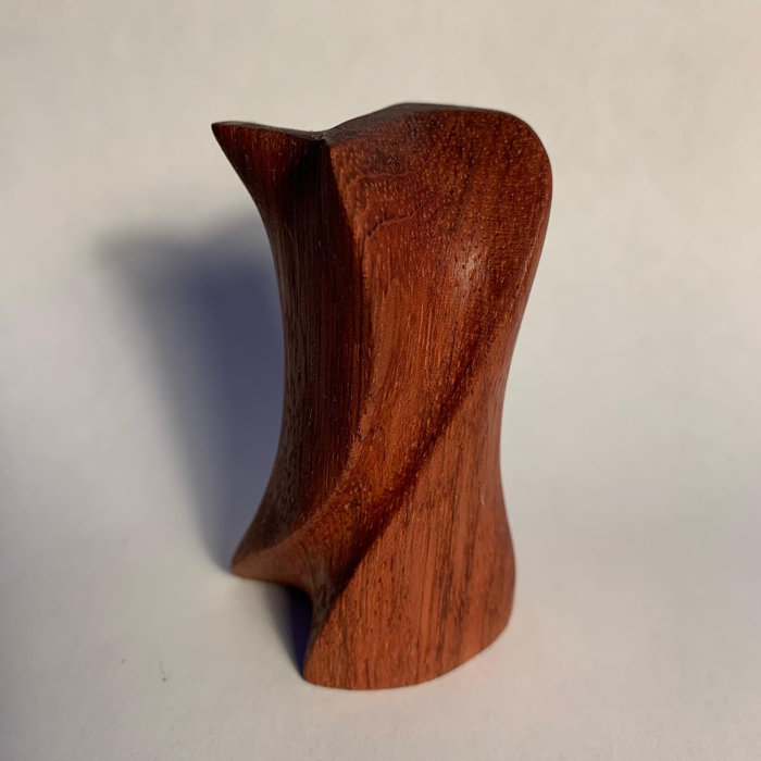 thumbnail of carving 7f4b33ae-b657-45f6-aee0-d9f5efb1eea6