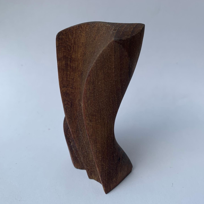 thumbnail of carving 32451565-d6b3-4149-a467-5e00d23e235c