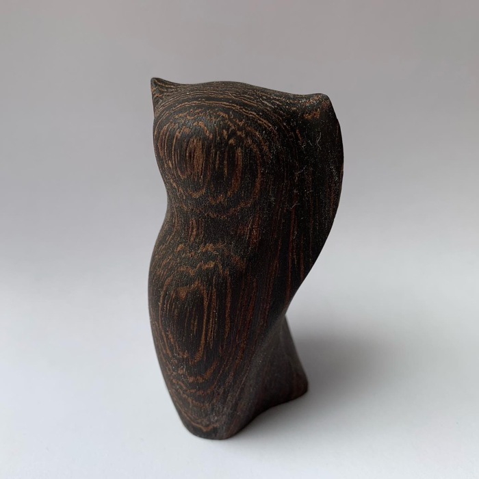 thumbnail of carving cf7a6742-0068-4d84-af71-e26d5590c3e6