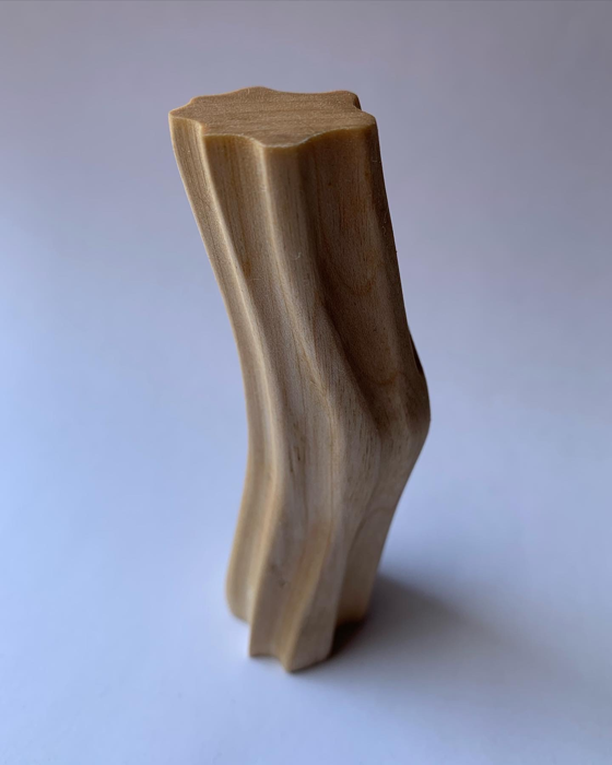 thumbnail of carving e9141510-bb55-4709-9a1b-8a6e9e7b5172