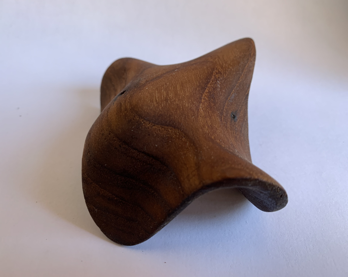 thumbnail of carving 4663a67d-8777-4ec3-a6ec-b4e4d2bb4548